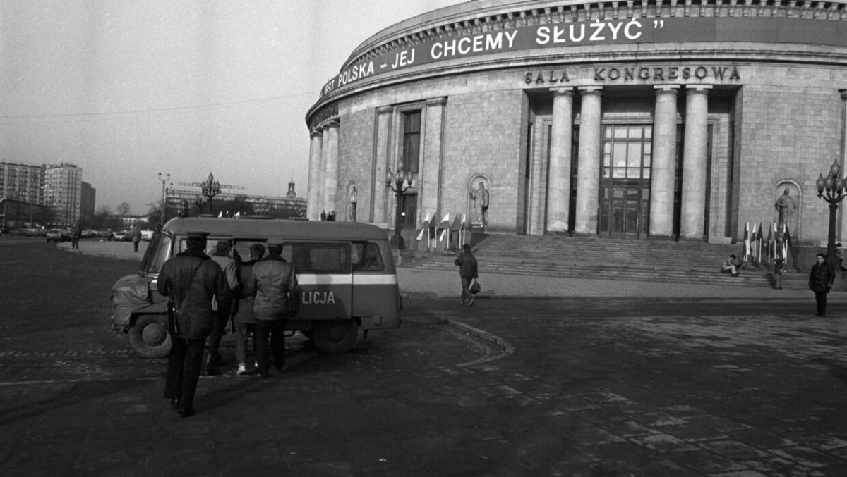 35 lat temu rozwiązano PZPR