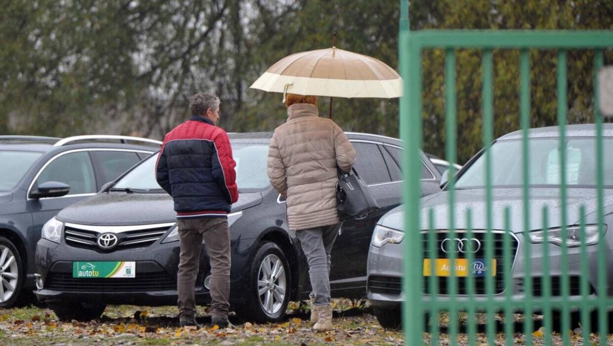 Na samochód wydajemy fortunę czy oszczędzamy? Oto plany Polaków