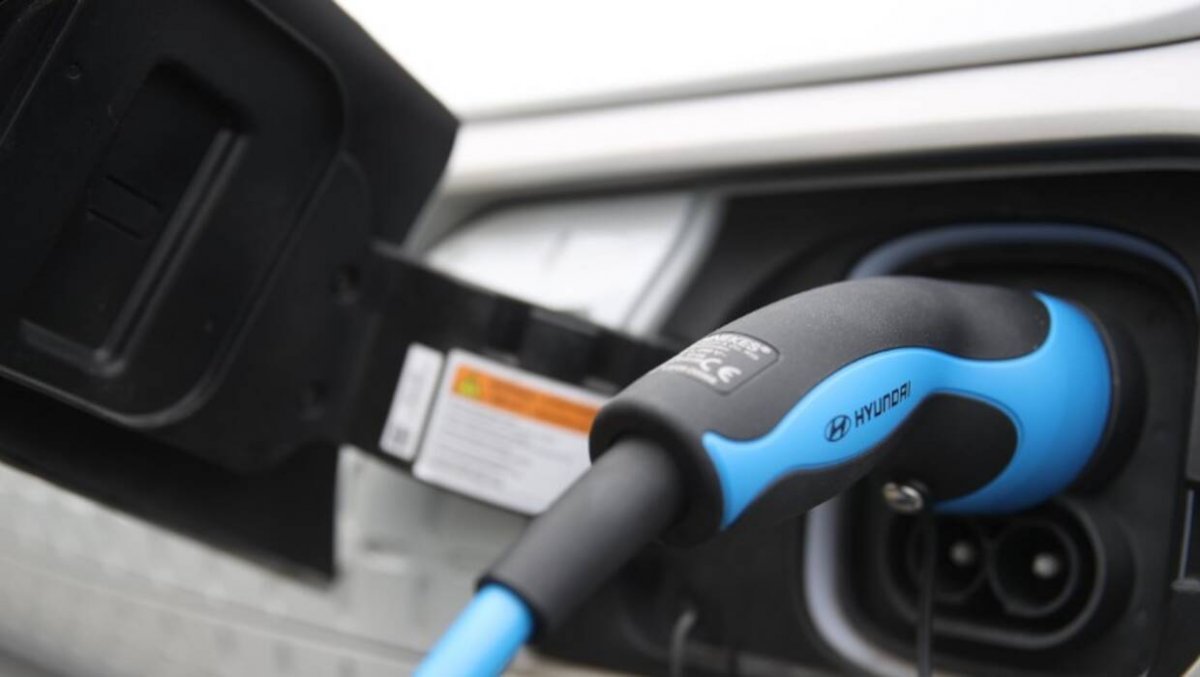 Dopłaty do aut elektrycznych! Program NaszEauto rusza już wkrótce