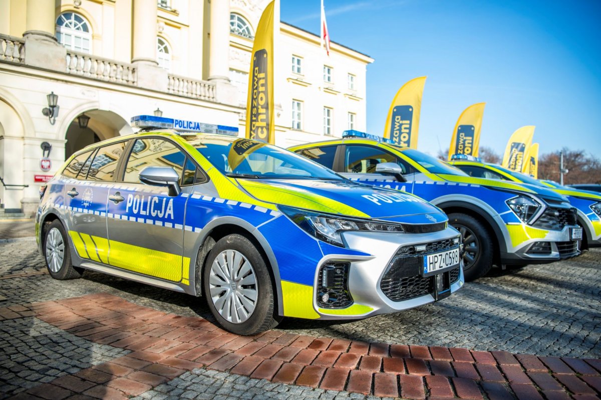 Miasto wspiera stołeczną policję. Miejmy nadzieję, że to nie tylko przedwyborczy gest