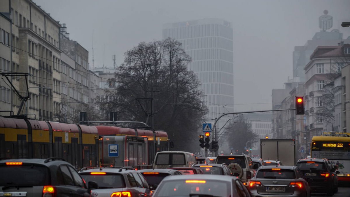  Pył drogowy w centrum Warszawy ma wysokie stężenie substancji rakotwórczych 