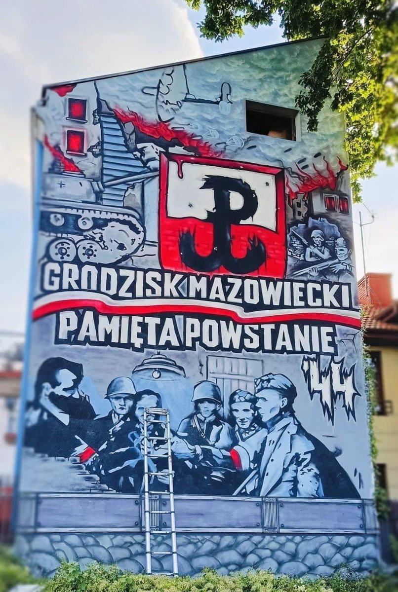 Mural w Grodzisku Mazowieckim: pamięć zapisana na ścianie
