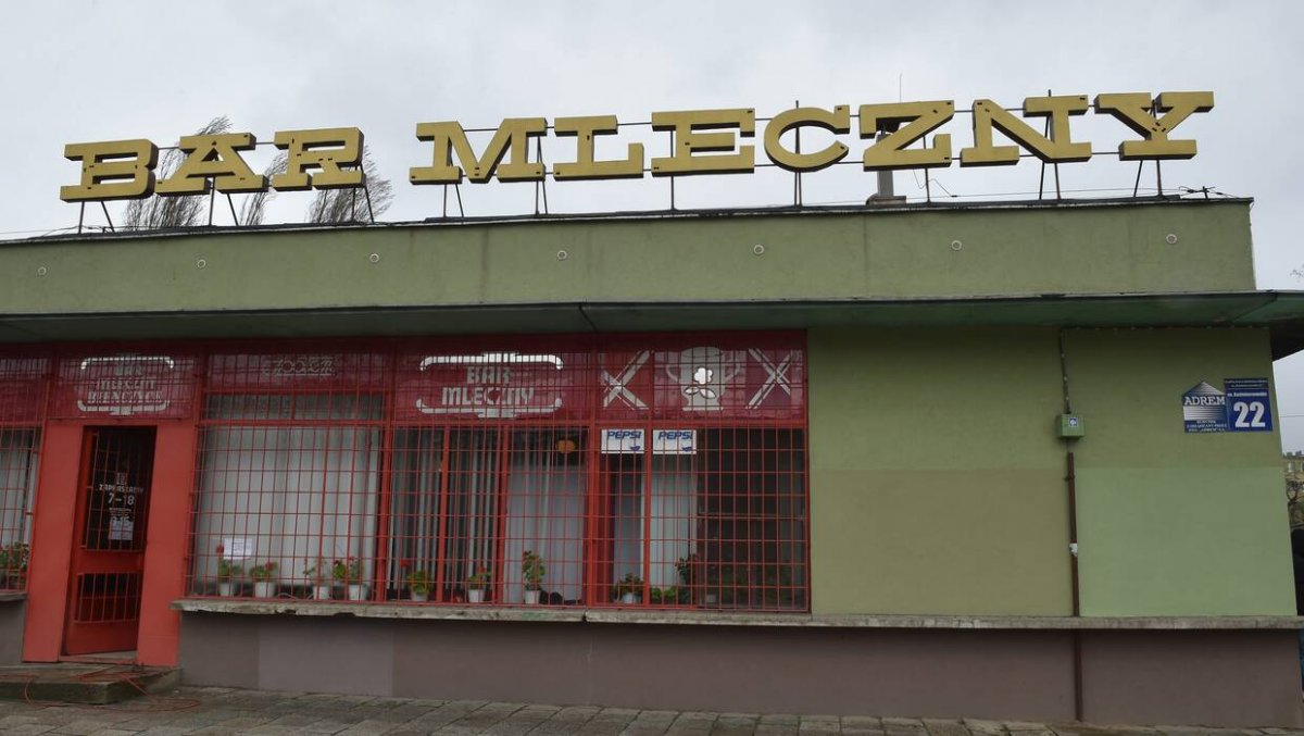 Bar mleczny z Warszawy na brytyjskich łamach: Tradycja i smak