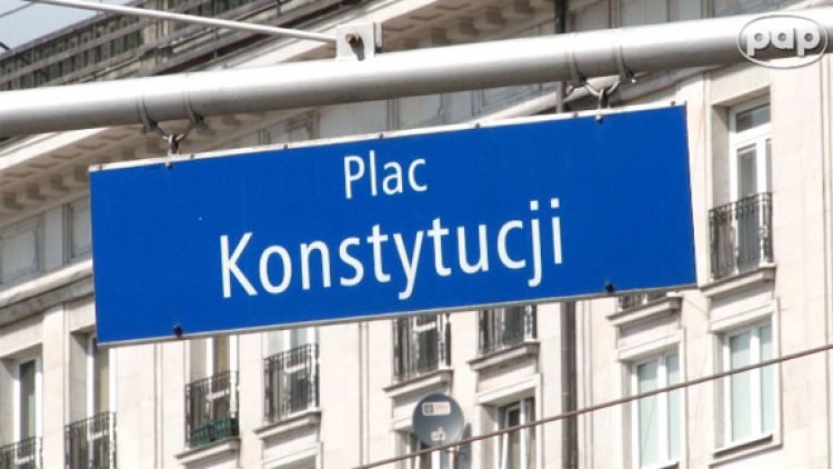 Plac Konstytucji z metrem: Zielone światło dla budowy!
