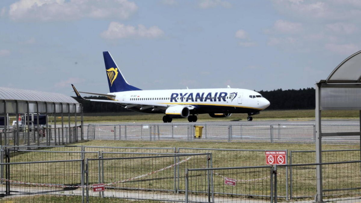 Ryanair zwija skrzydła w Modlinie: Ostre ograniczenie połączeń