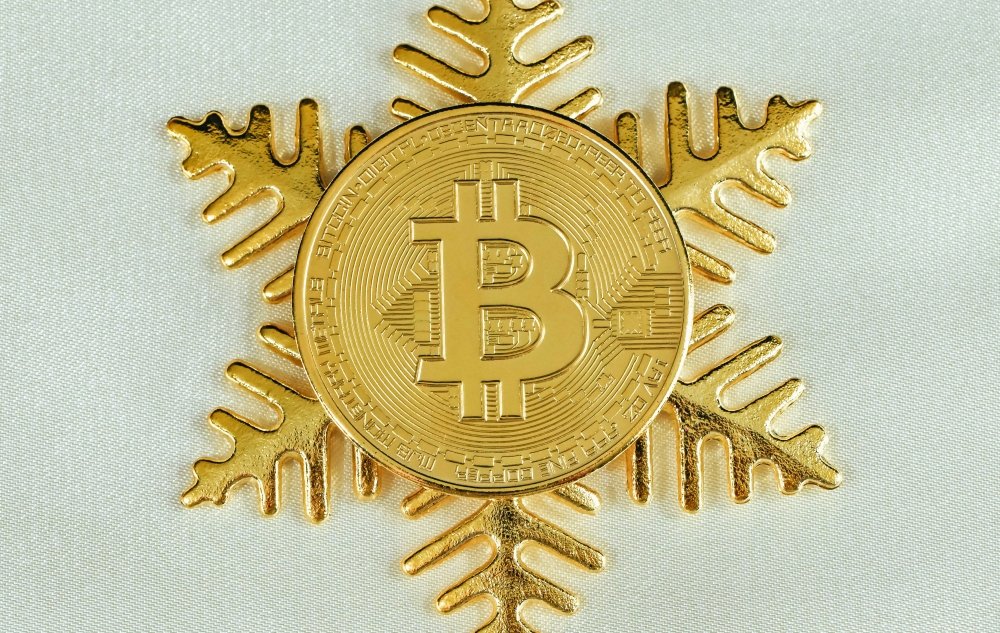 Historyczny kurs bitcoina. Przekroczył 100 tys. dolarów!
