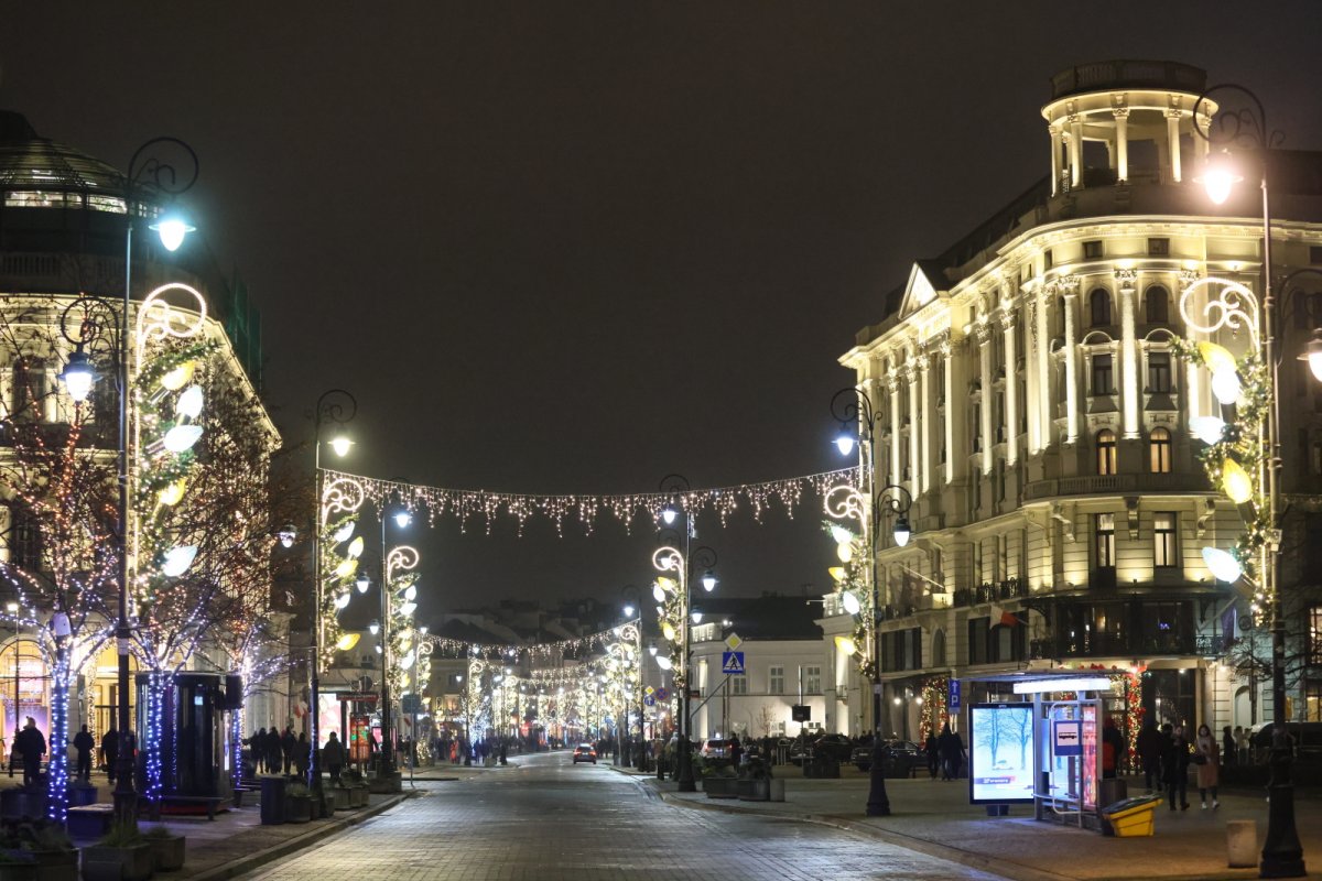 Warszawa w blasku świątecznego retro czaru