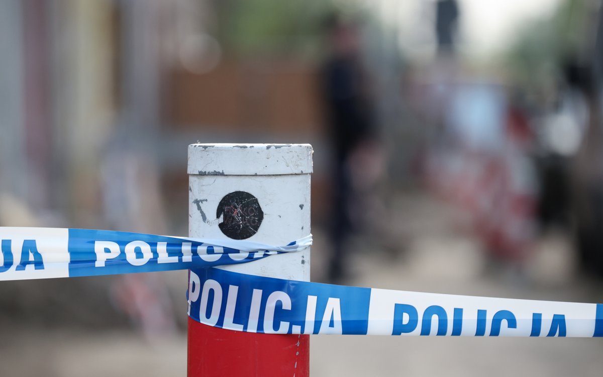 Groźne znalezisko na Targówku – pojemnik z kwasem siarkowym