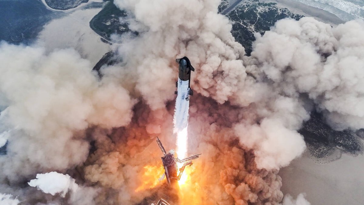 Era Falcona kończy się, Starship bierze wszystko!