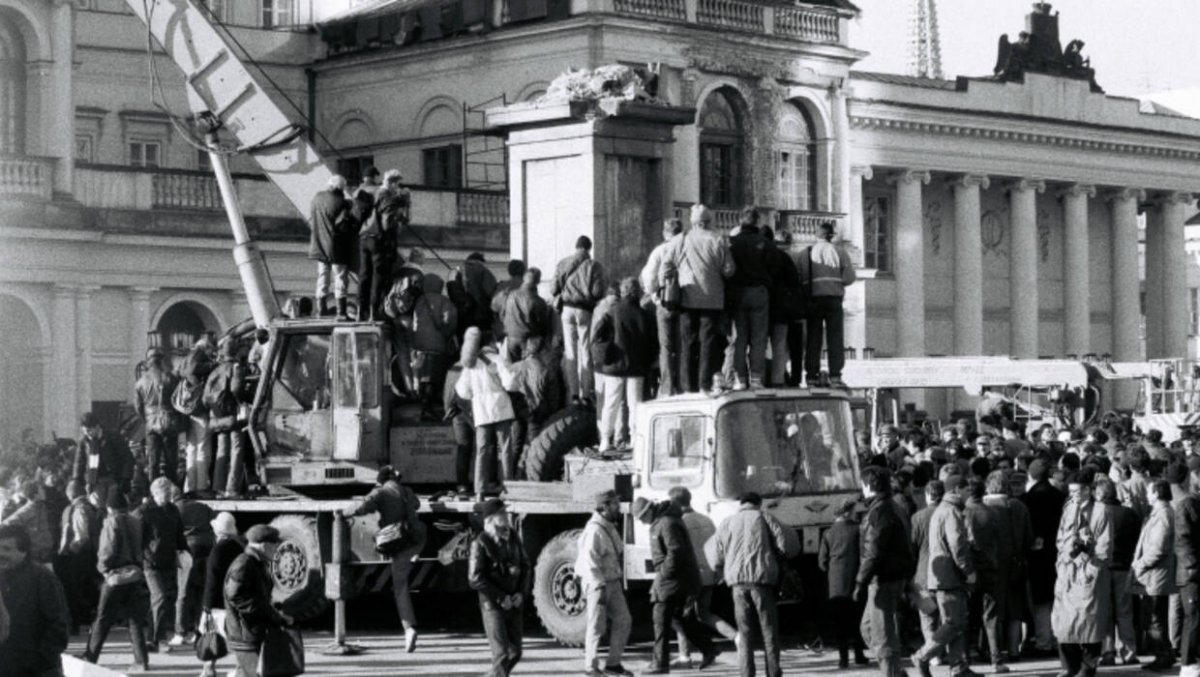 Jak Warszawa obaliła Dzierżyńskiego – historia sprzed 35 lat