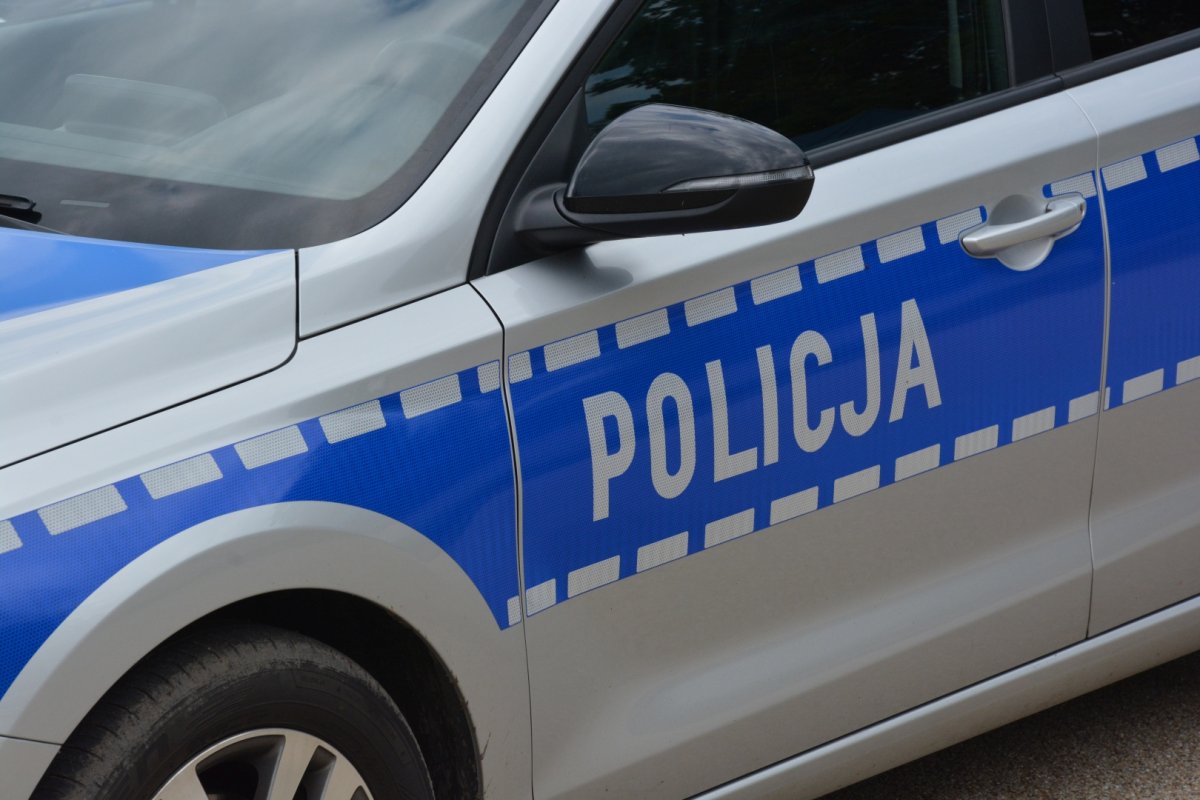 Sprawca wypadku na Trasie Łazienkowskiej ścigany listem gończym