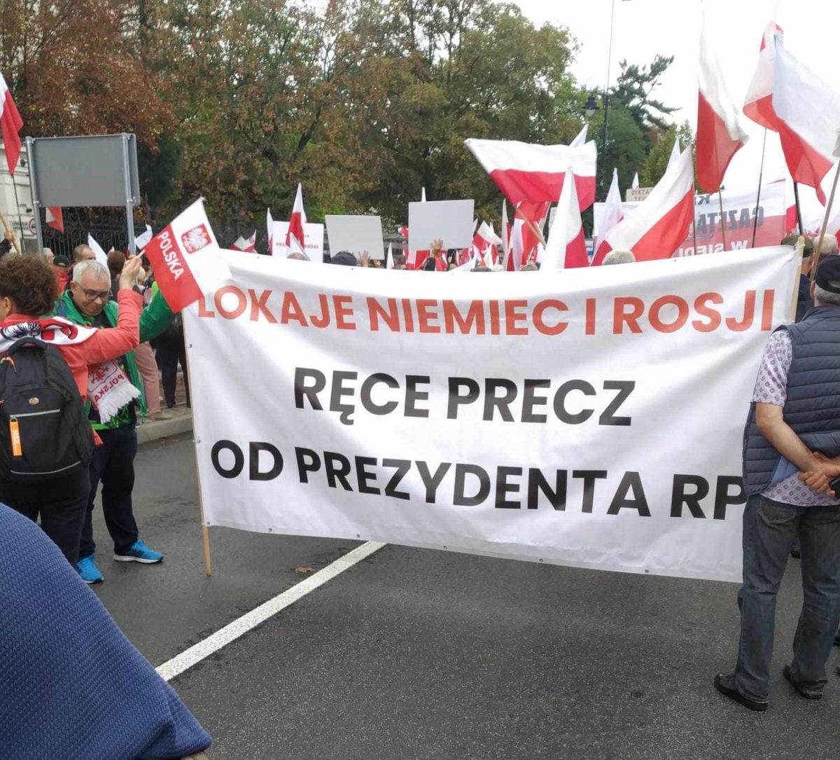 Protest „StopPatoWładzy” w Warszawie. Jarosław Kaczyński: Łamane są wszelkie zasady cywilizowanego państwa  [ZDJĘCIA]