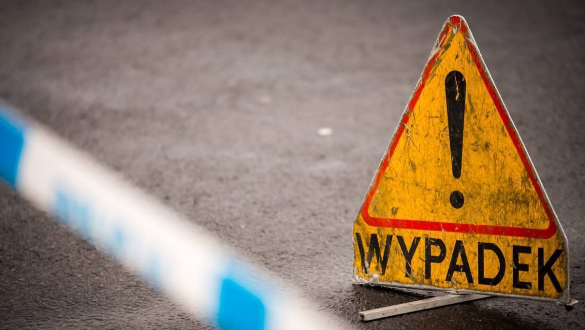 Śmiertelny wypadek w gminie Pniewy – policja ustala, kim był potrącony mężczyzna