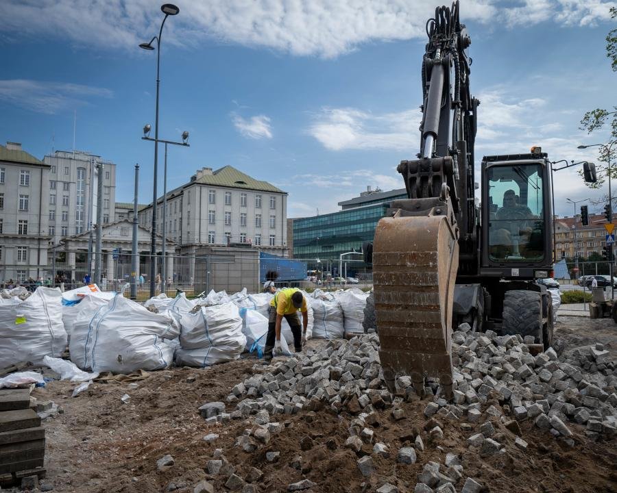 Rozbetonowywanie stolicy postępuje