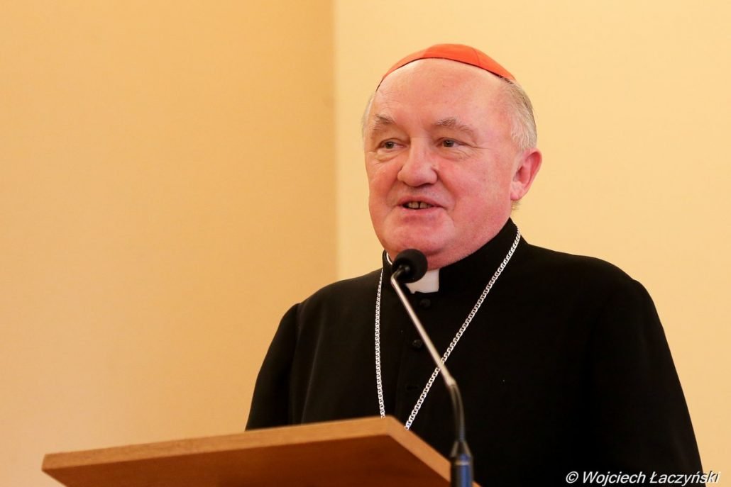 Kto może zastąpić kard. Nycza? Kluczowe nazwiska wciąż 