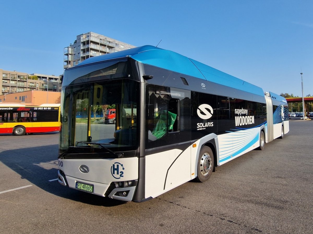 Wodorowy autobus na testach w stolicy
