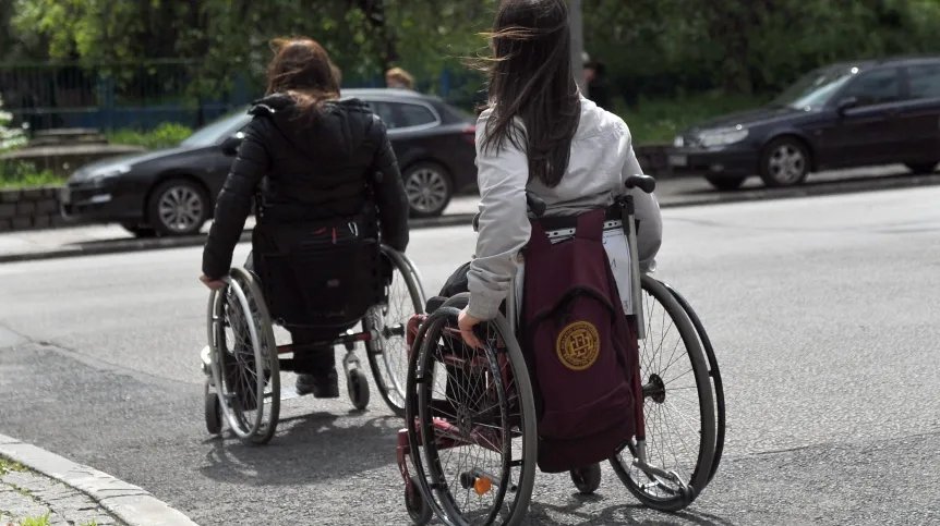 Osoby na wózkach zostaną bez niezbędnej pomocy?