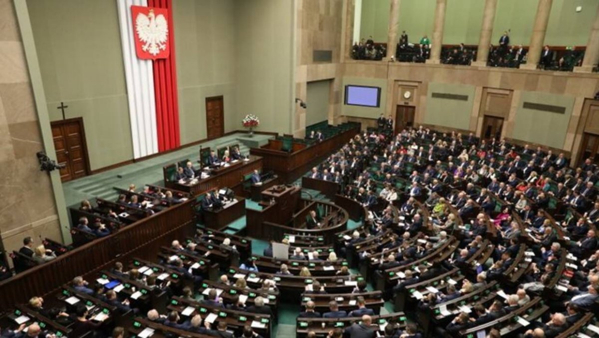 Kto wygrałby wybory? Zobacz najnowszy sondaż