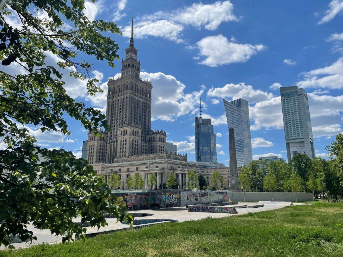 Tchnijmy życie w beton: Konkurs na modernizację Parku Świętokrzyskiego!