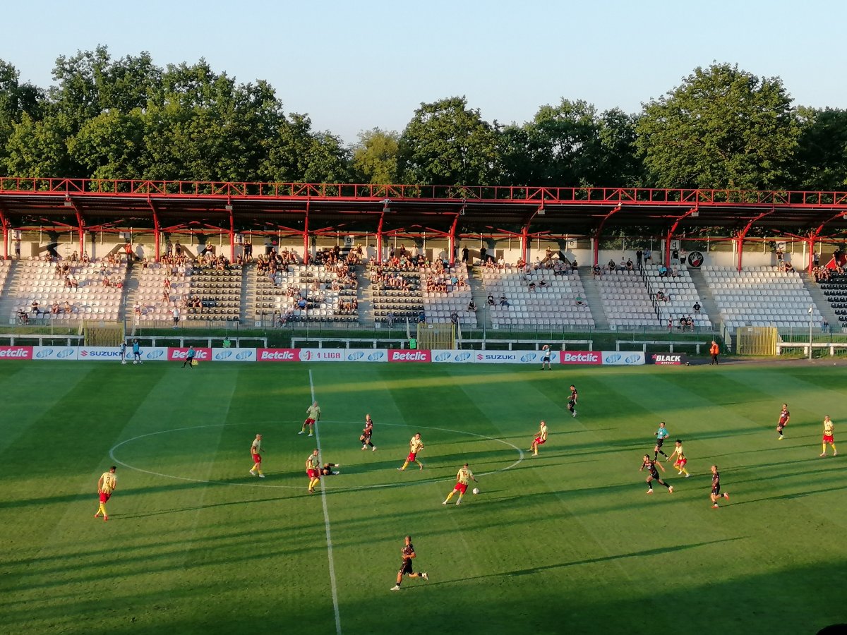 Falstart Polonii, trzy punkty pojechały do Pruszkowa