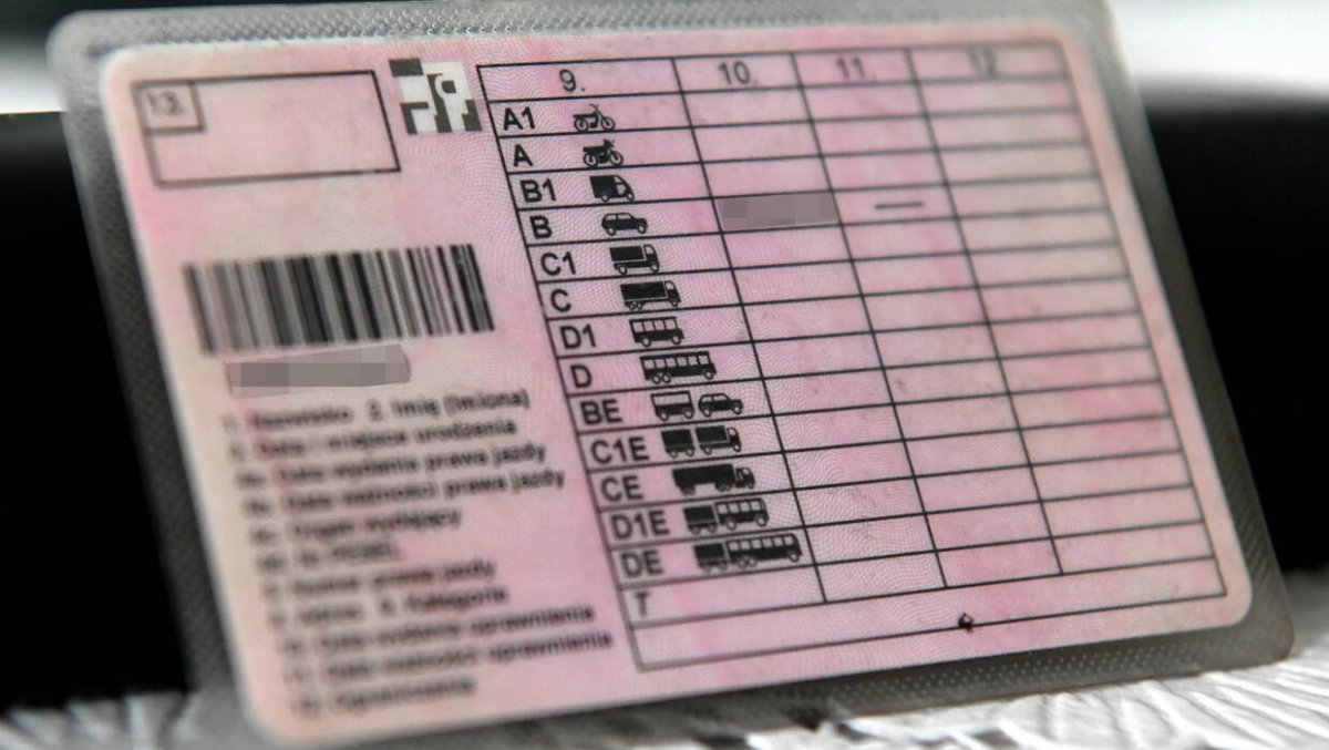 Kierowca z dziesięciodniowym stażem spowodował wypadek