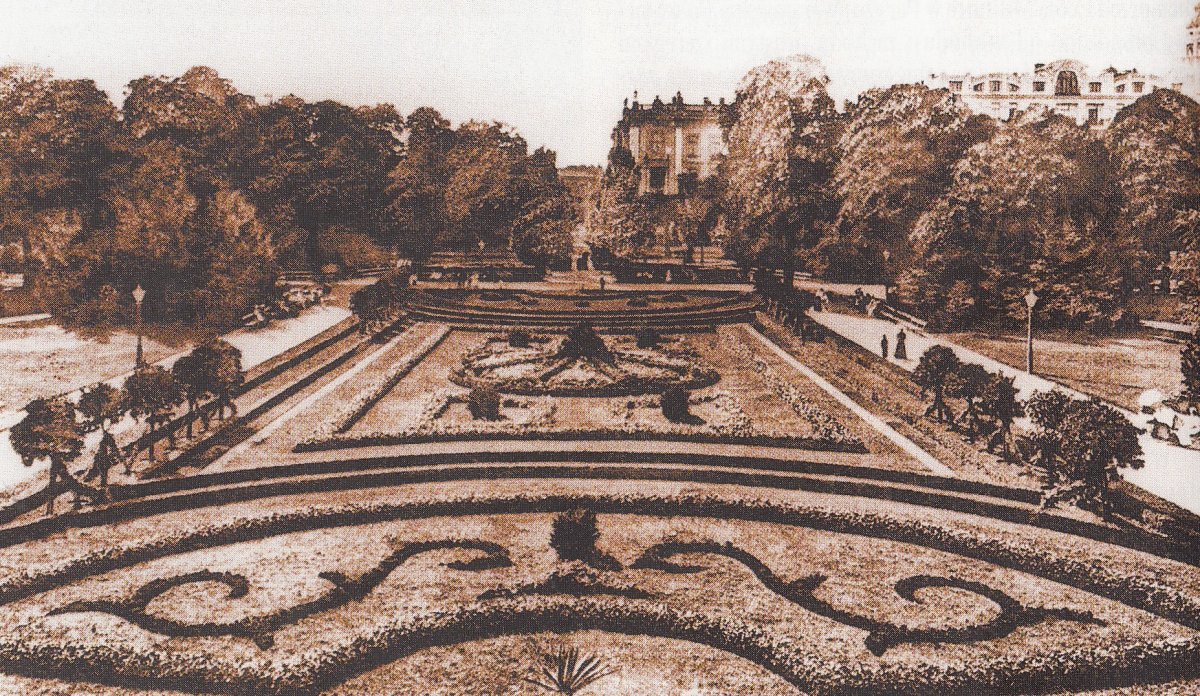  Muzyka Paderewskiego w parku Ujazdowskim w Warszawie