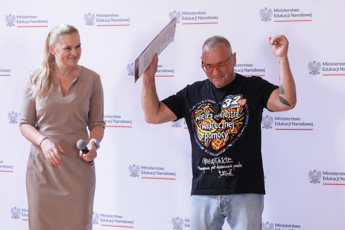 Nowacka dogadała się z Owsiakiem: nauczyciele będą szkoleni