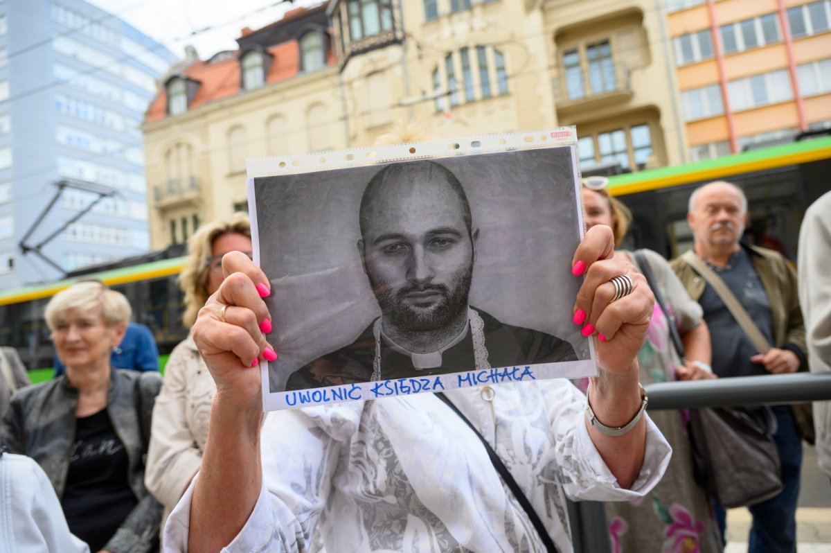 Ogólnopolskie protesty w obronie księdza Michała Olszewskiego