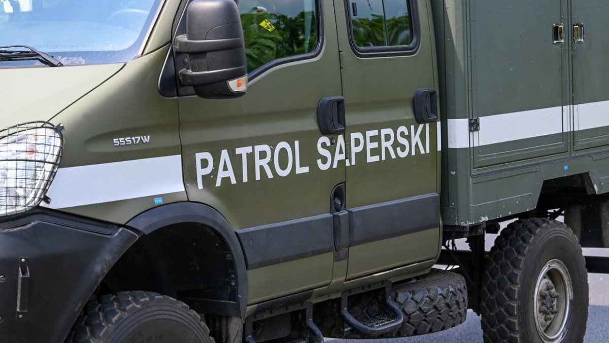 Odkrycie w powiecie legionowskim: saperzy i ratownicy na miejscu