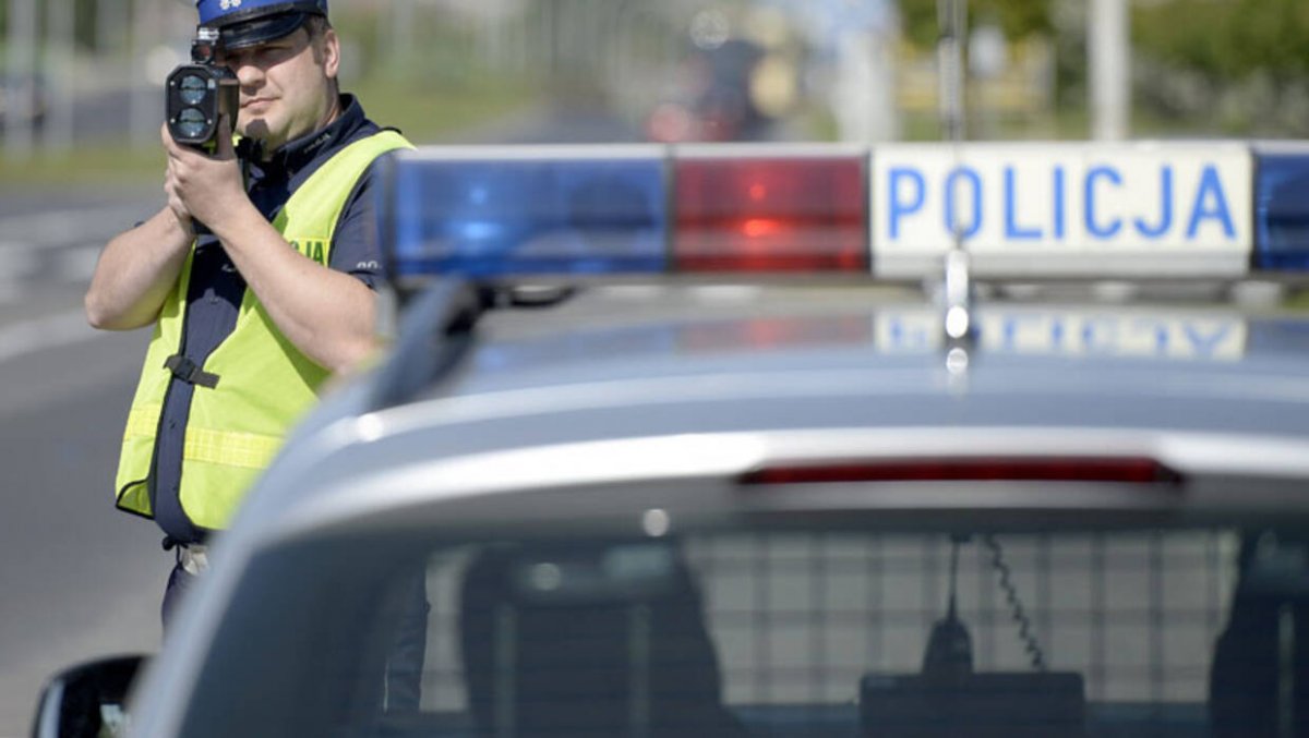 Tłumaczył, że zabrali mu prawo jazdy, więc drugie kupił przez internet