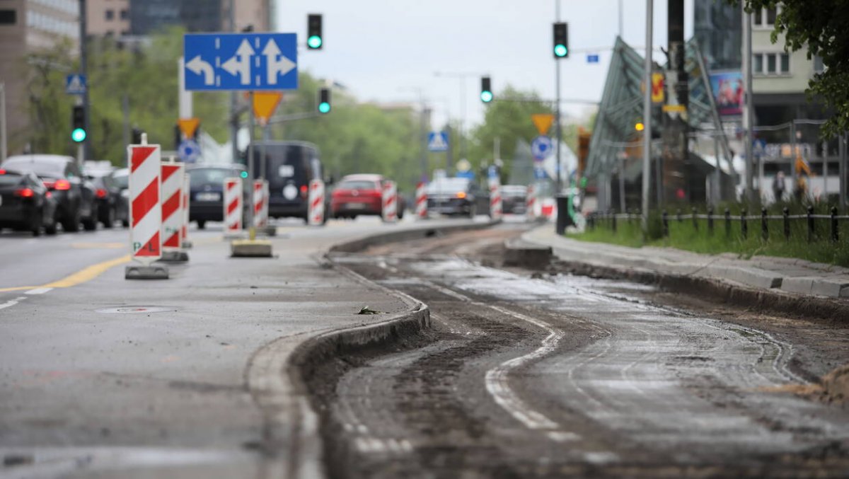 Utrudnienia na warszawskiej Białołęce, Woli i w Wawrze. Co jest przyczyną?