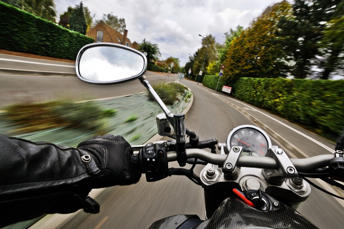 Legionowska policja apeluje do motocyklistów: przestrzegajcie przepisów!