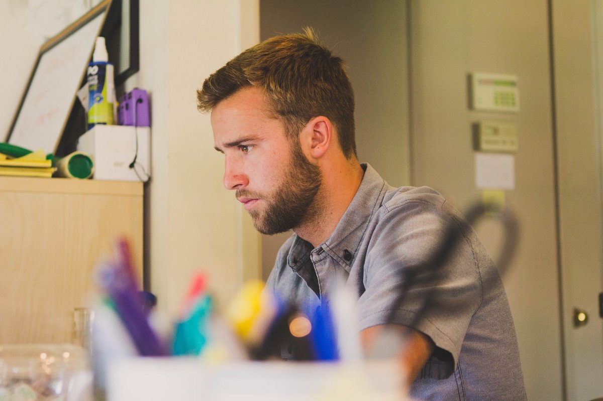 Coraz mniej ogłoszeń o pracę. Dlaczego? [RAPORT GRANT THORNTON]
