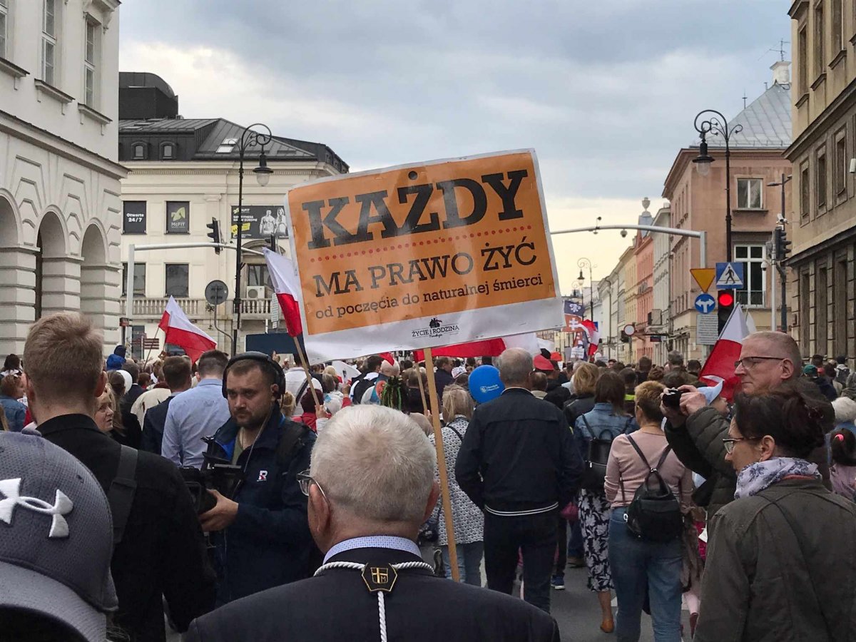 Przez Warszawę przeszedł Narodowy Marsz Życia [WIDEO]