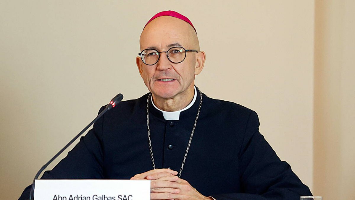 Abp Galbas: Czemu prawa kobiet mają być ważniejsze nic dzieci?