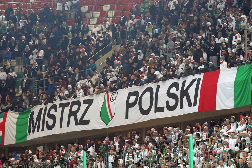 Ekstraklasa piłkarska - remis lidera w Warszawie, Lech goni 