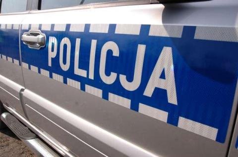 Groził sąsiadom tasakiem i pałką. Grozi mu do 2 lat więzienia