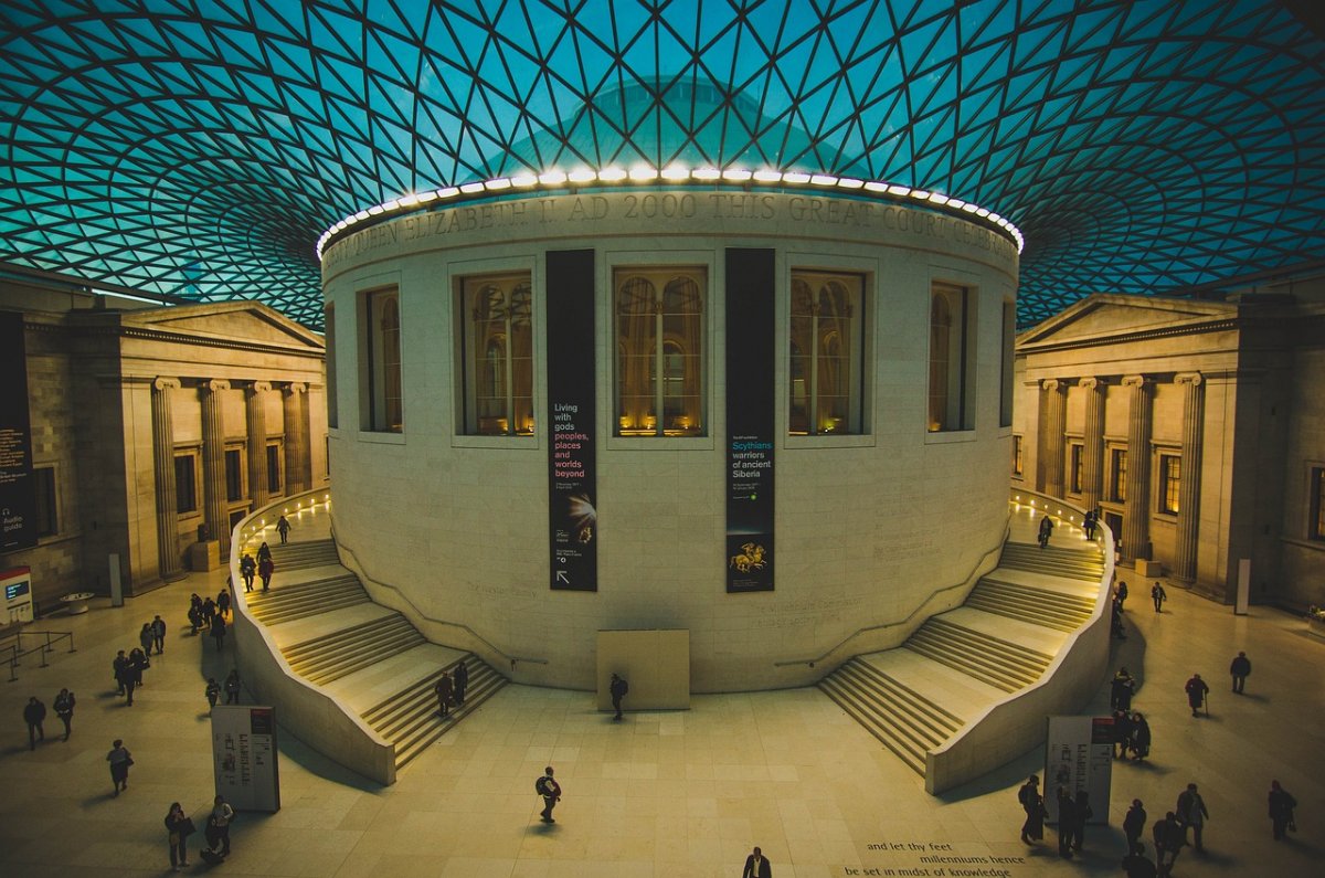  British Museum pozywa b. pracownika oskarżanego o kradzież 1800 artefaktów