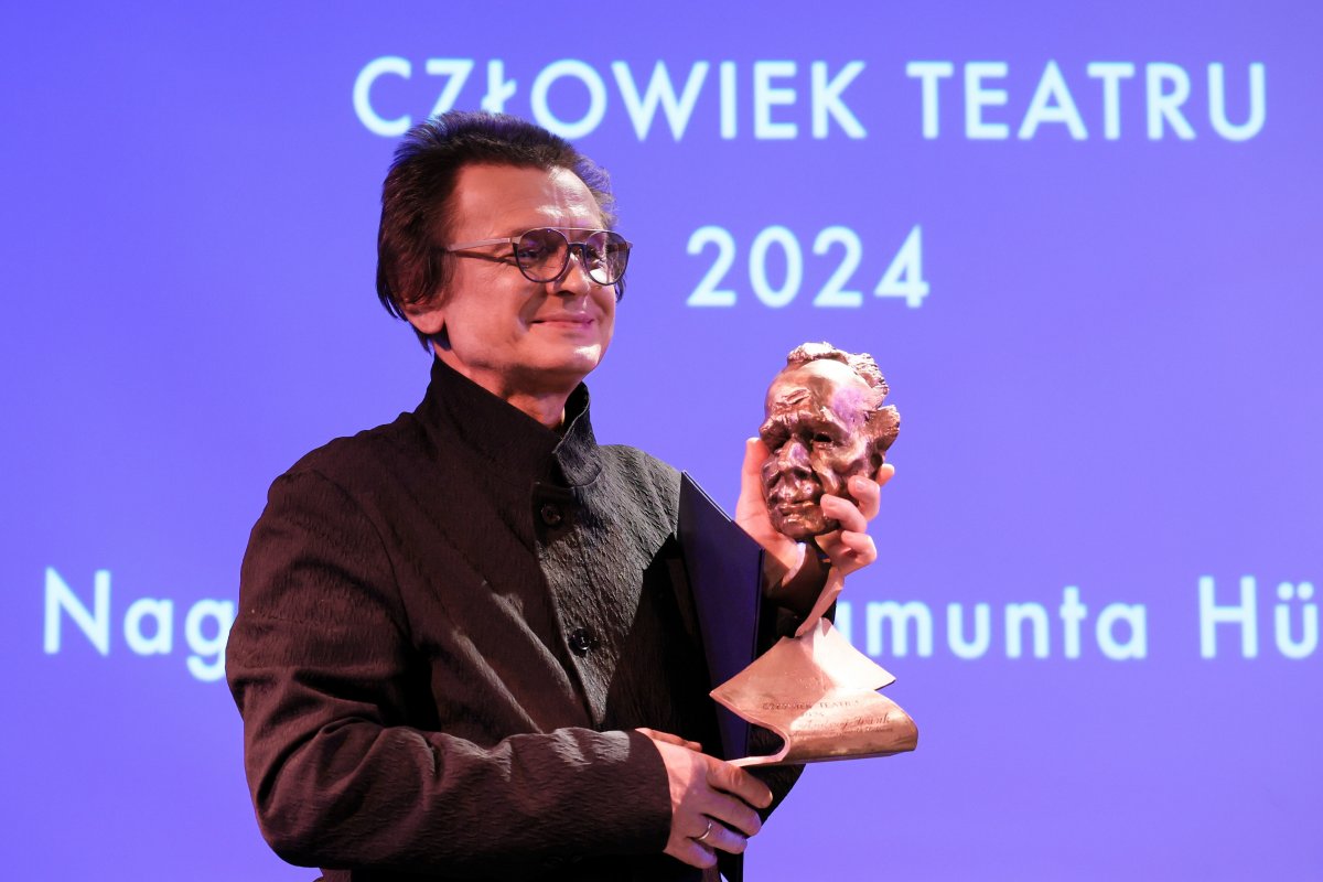 Reżyser Andrzej Dziuk odebrał Nagrodę im. Zygmunta Hübnera