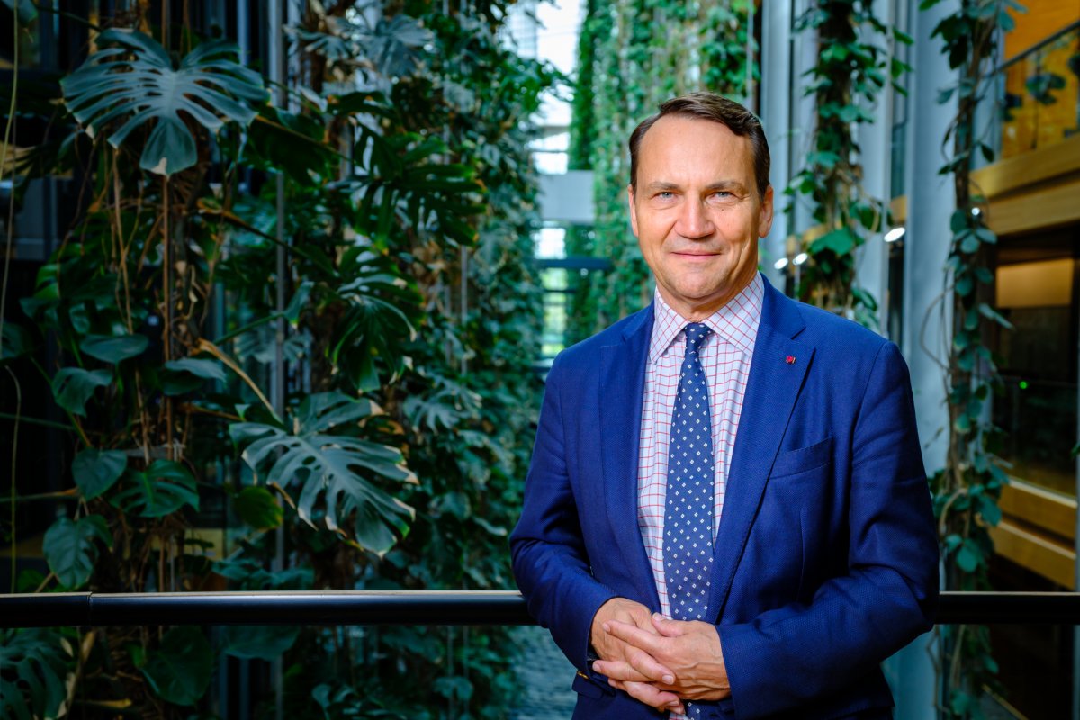 Sikorski o incydencie z rosyjską rakietą: będziemy się naradzać w KPRM, będę też rozmawiał z szefem NATO