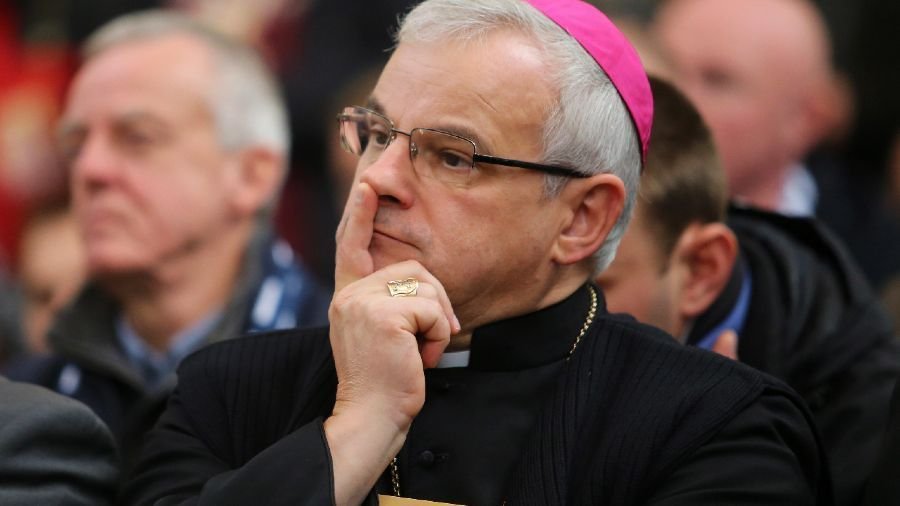 Biskup Mendyk wygrał w sądzie z 