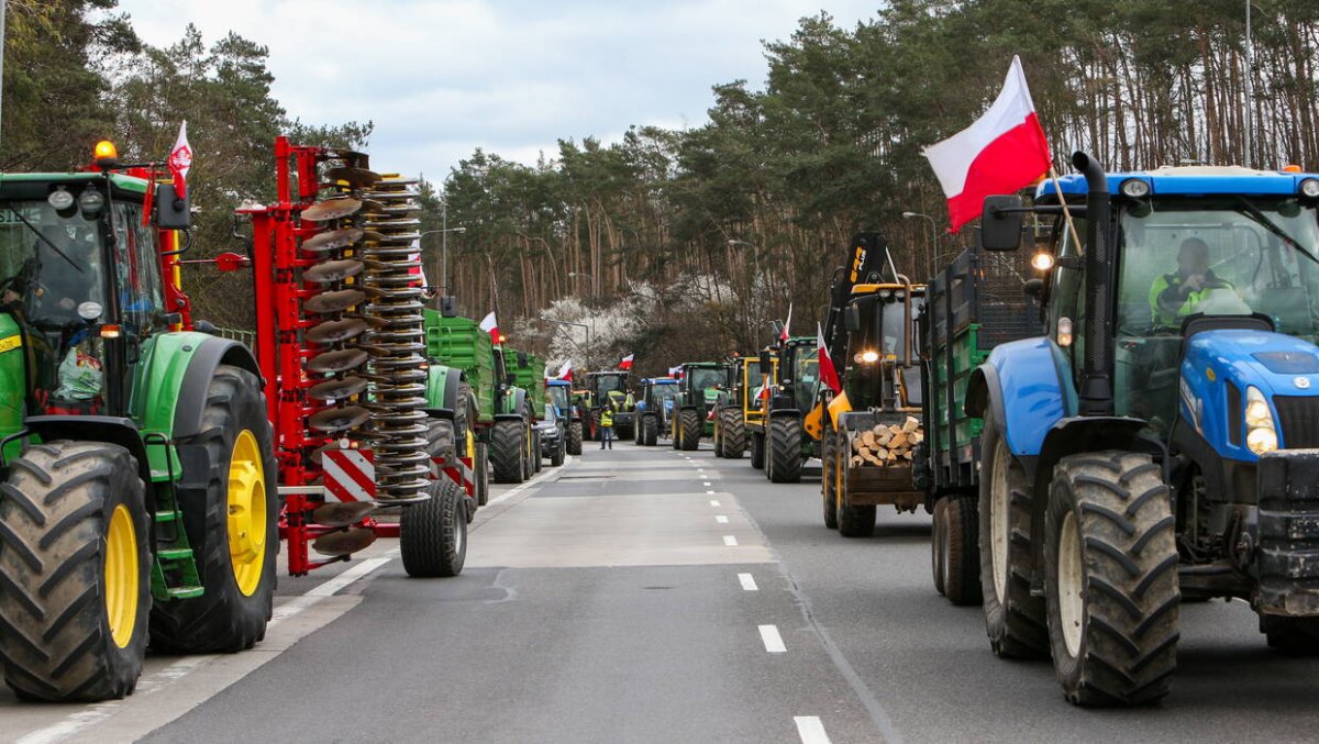 Utrudnienia na ruchu. Protestujący rolnicy wracają na drogi Mazowsza