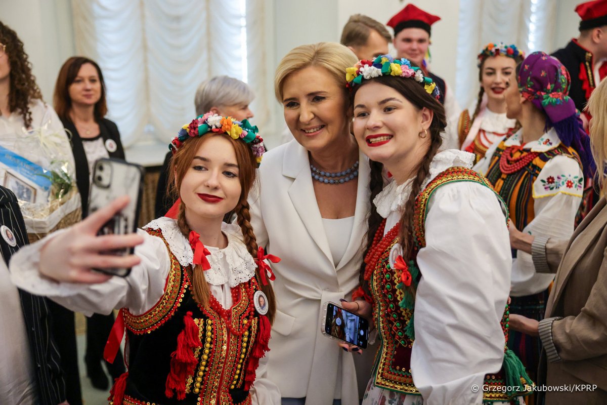 Agata Kornhauser–Duda spotkała się z uczniami ZSP z Białobrzegów