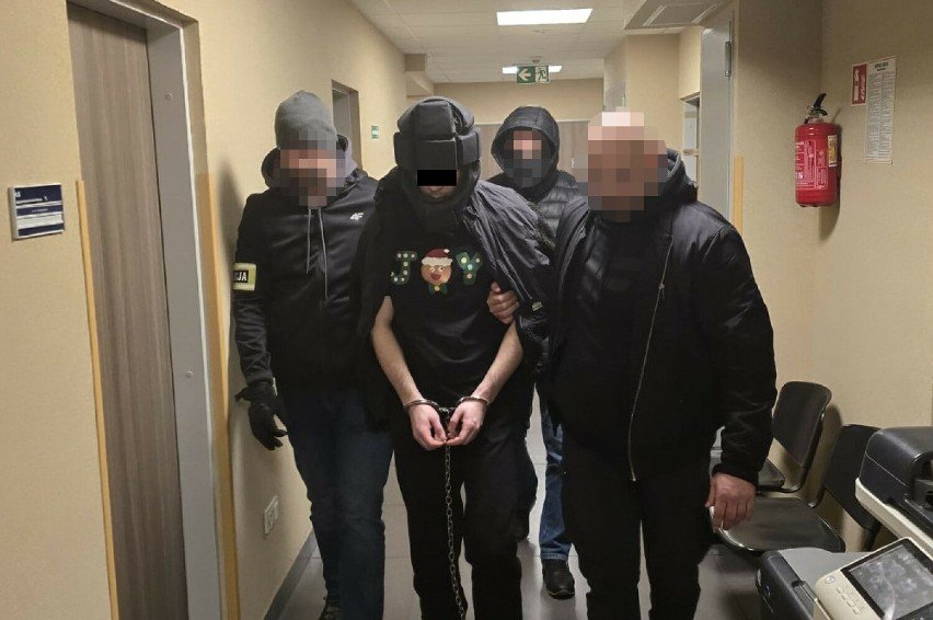 Nie żyje młoda kobieta, brutalnie napadnięta i zgwałcona w centrum miasta