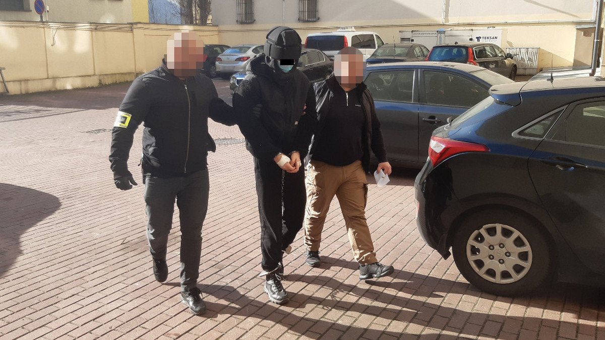 Trwa walka o życie 25-latki zgwałconej w centrum Warszawy