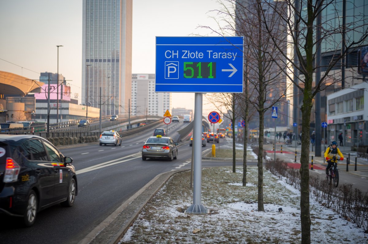 Latarnie jako punkty do ładowania pojazdów elektrycznych? Możliwości jest znacznie więcej