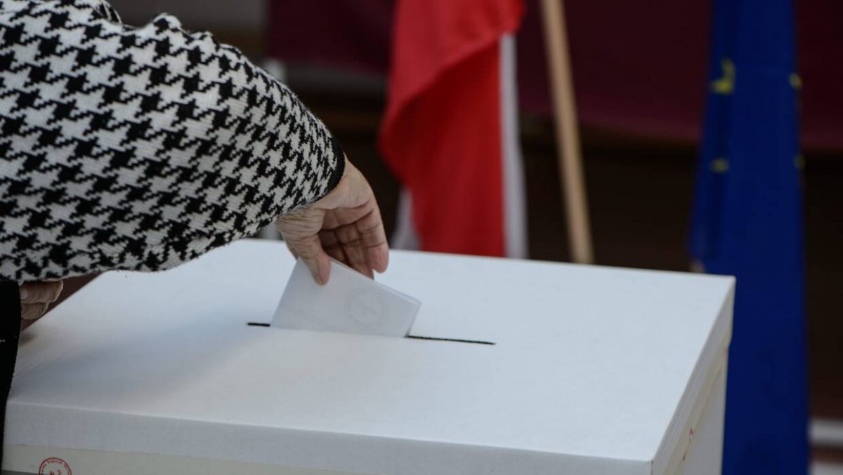 SONDAŻ. Tak Polacy chcą głosować w wyborach do PE