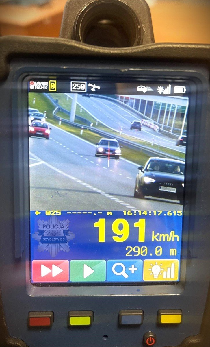Jechał 191 km/h po ekspresówce. W „recydywie” otrzymał 5 000 zł mandatu i 15 punktów karnych