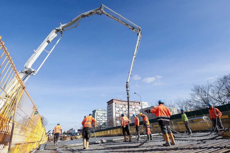 Budowa wiaduktu Trasy Łazienkowskiej wchodzi w kolejny etap