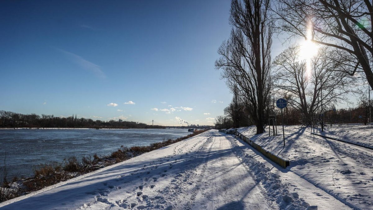 W Wyszogrodzie poziom Wisły opada, podnosi się w rejonie Płocka